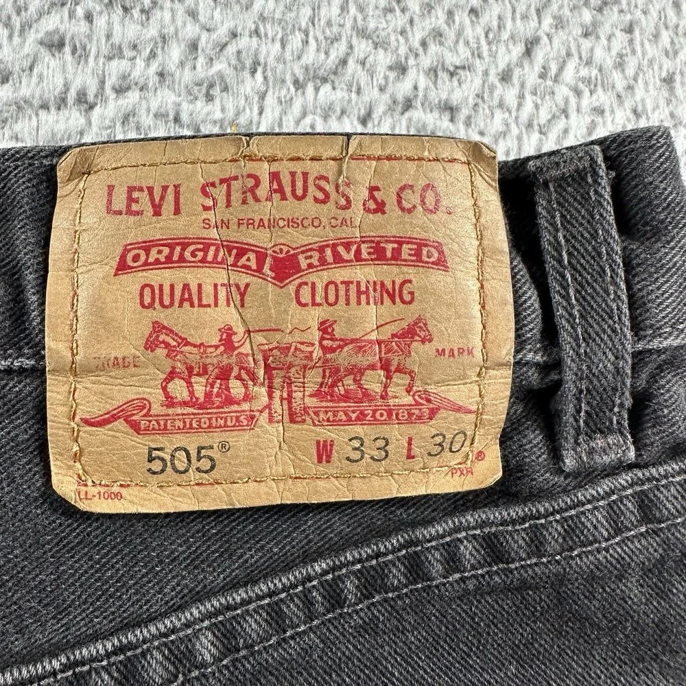 VINTAGE Levi 505 Jeans Mens 33x30 (30x29) Black Faded‎ Regular Fit Made in USA